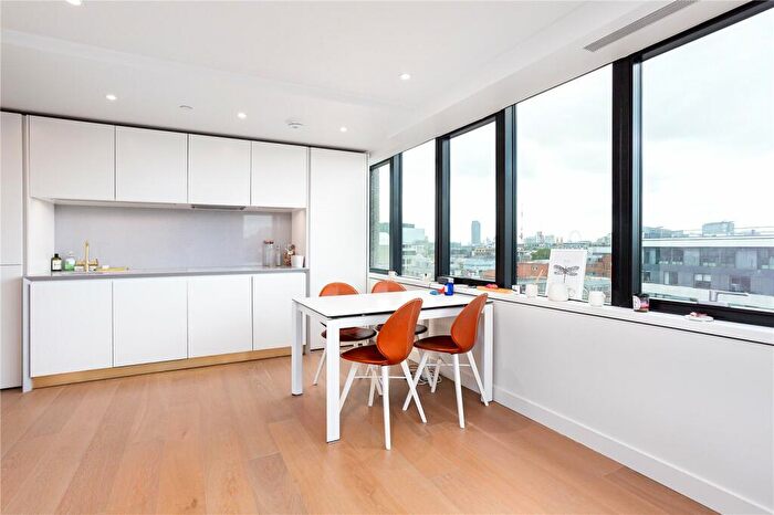 1 Bedroom Apartment To Rent In Blake Tower, Fann Street, London, EC2Y