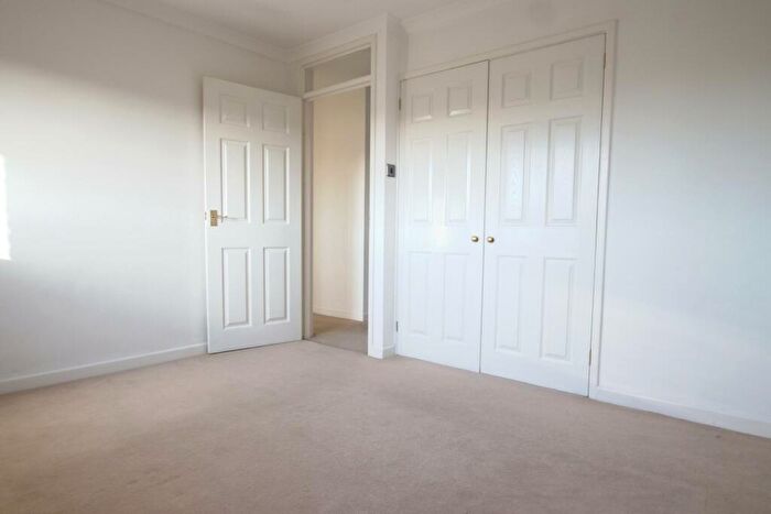 4 Bedroom Terraced House To Rent In Sparrow Drive, Orpington, BR5