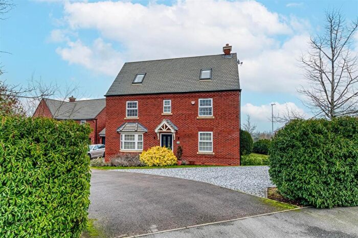 6 Bedroom Detached House For Sale In Nightingale Way, Higham Ferrers, NN10