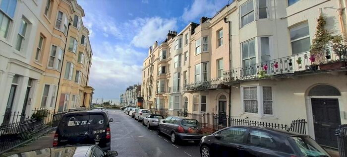 Studio To Rent In Devonshire Place, Brighton, BN2