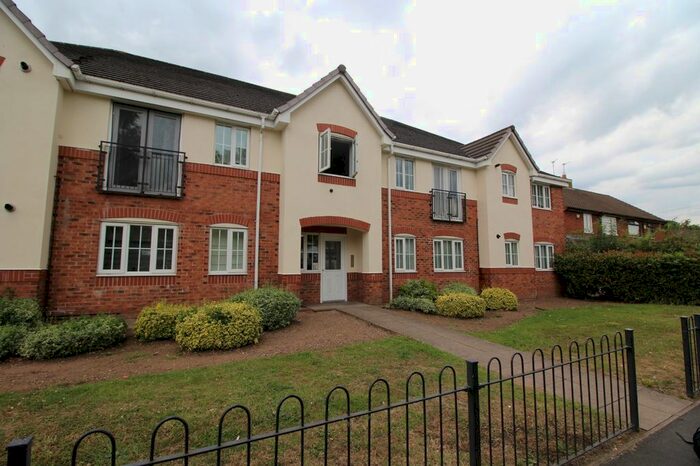 2 Bedroom Flat To Rent In Wiltshire Way, West Bromwich, West Midlands, B71