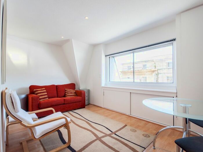 Studio To Rent In King Street, Oxford, OX2