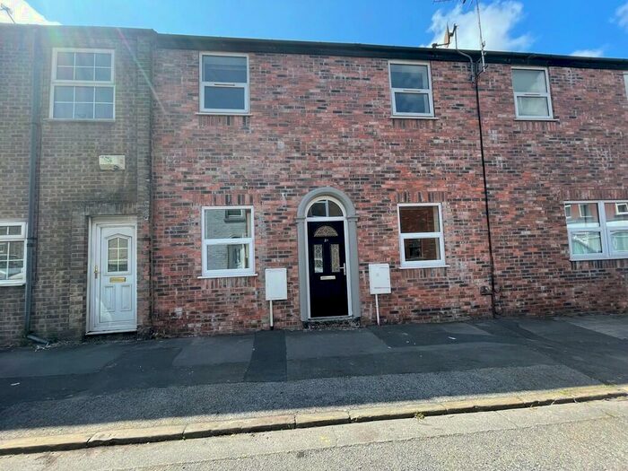 3 Bedroom End Of Terrace House To Rent In East Street, Farington, PR25