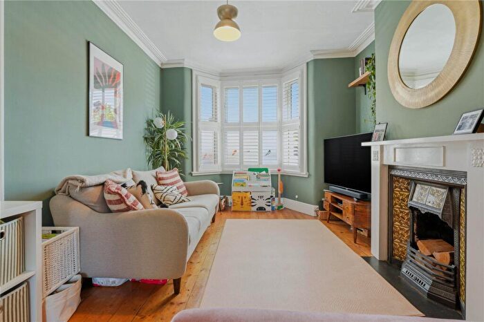 3 Bedroom Terraced House For Sale In Cambridge Road, Bristol, BS7