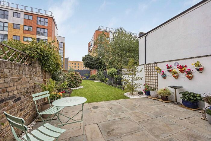 3 Bedroom Terraced House For Sale In Windmill Lane, London, E15