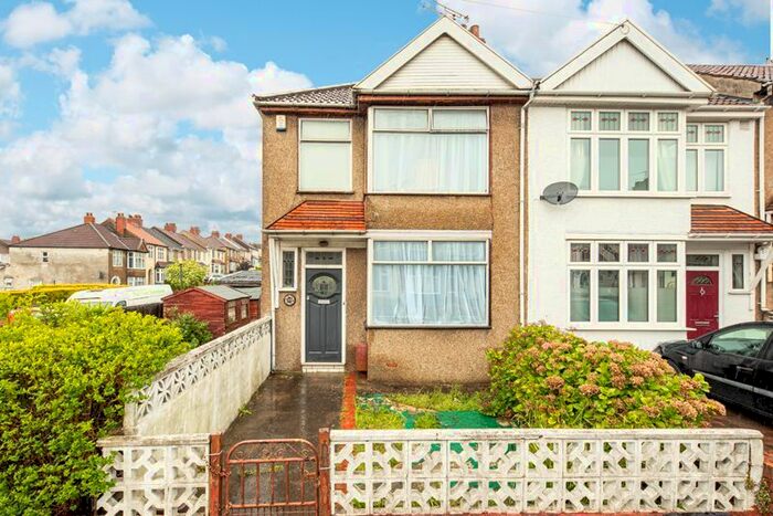 4 Bedroom End Of Terrace House To Rent In Keys Avenue, Horfield, BS7