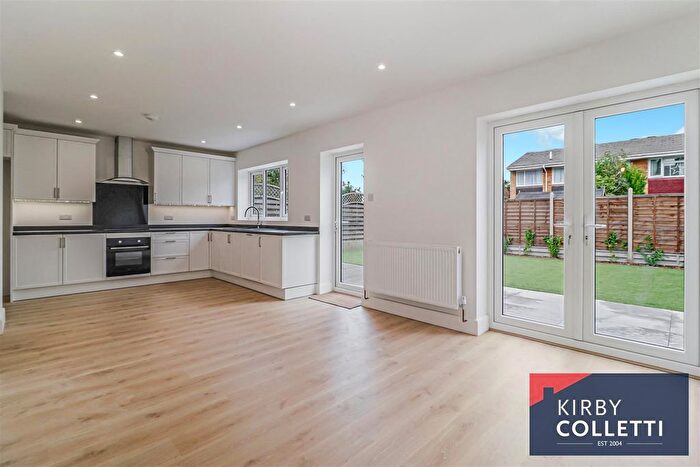3 Bedroom Semi-Detached House To Rent In Grenville Avenue, Broxbourne, EN10