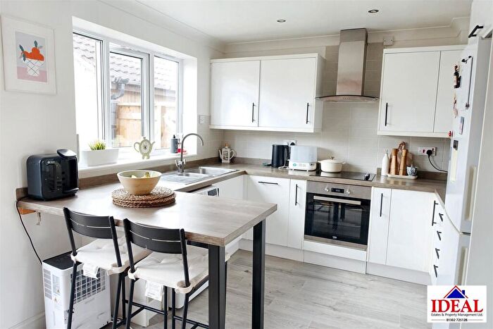 3 Bedroom Detached House For Sale In Clarks Court, Adwick-Le-Street, Doncaster, DN6