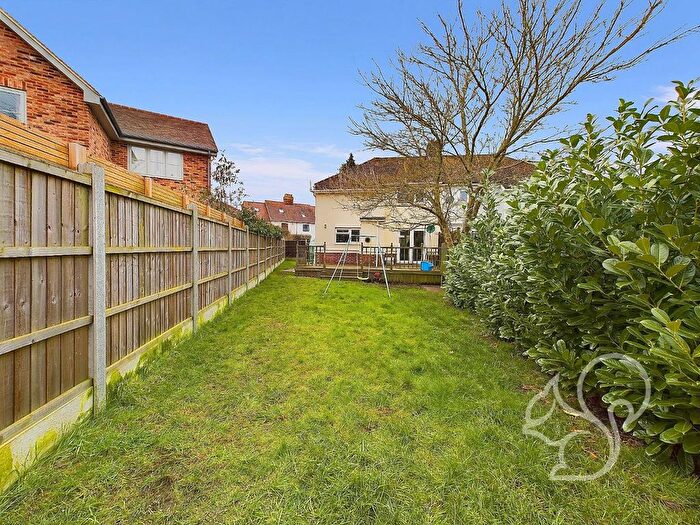 3 Bedroom Semi-detached House For Sale In Nathans Lane, Chelmsford, CM1