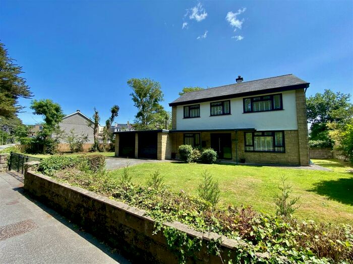 Houses for sale in Pwllheli, Gwynedd
