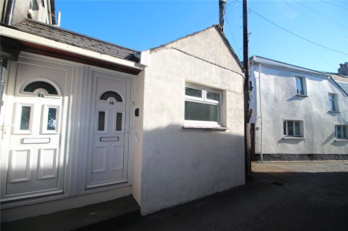 1 Bedroom Flat To Rent In Chapel Street, Holsworthy, Devon, EX22
