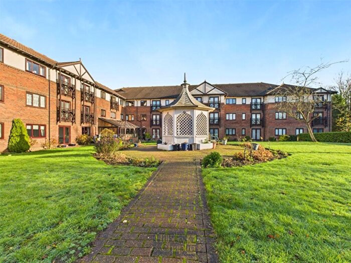 1 Bedroom Apartment For Sale In Ravenscourt, Sawyers Hall Lane, Brentwood, Essex, CM15