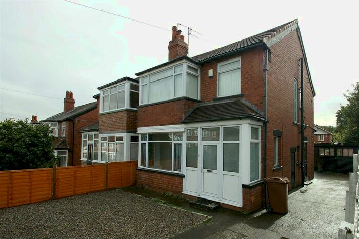 3 Bedroom Semi-Detached House To Rent In St Martins Avenue, Chapel Allerton, Leeds, LS7