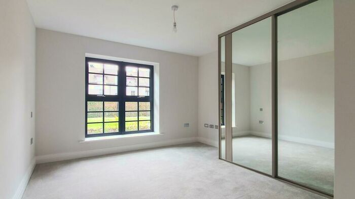 2 Bedroom Apartment To Rent In Pump House, Badgers Walk, Broxbourne, EN10