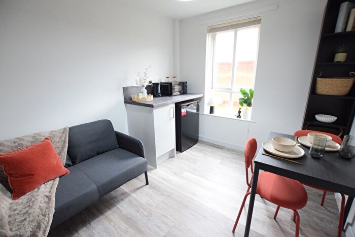 Studio To Rent In Carholme Road, Lincoln, LN1