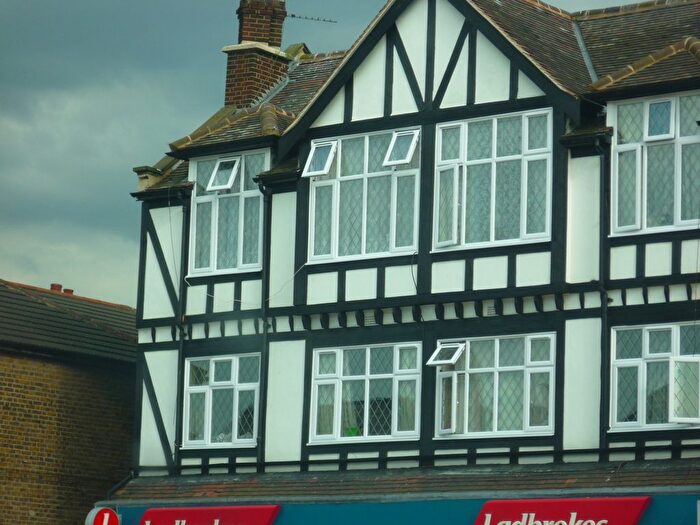 2 Bedroom Flat To Rent In High Road, Chadwell Heath, RM6