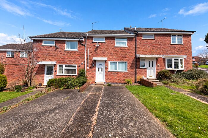 2 Bedroom Terraced House For Sale In Hertford Road, Yeovil, BA21