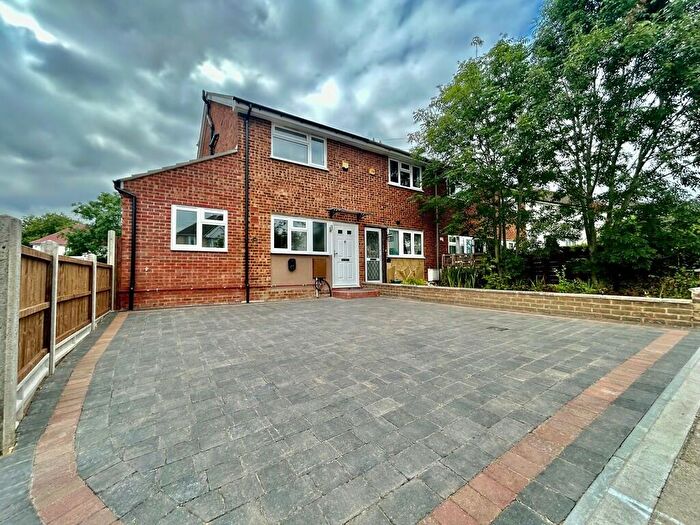 3 Bedroom End Of Terrace House To Rent In Newnham Avenue, Ruislip, HA4