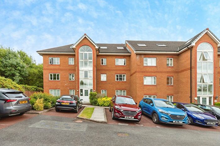 2 Bedroom Flat For Sale In Broadoaks, Bury, Greater Manchester, BL9