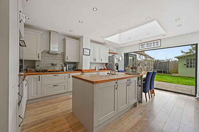 4 Bedroom End Terrace House For Sale In Whittaker Road, Sutton, SM3