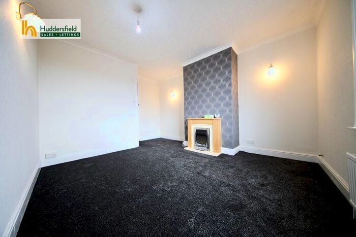 3 Bedroom Terraced House To Rent In Longwood Road, Huddersfield, HD3