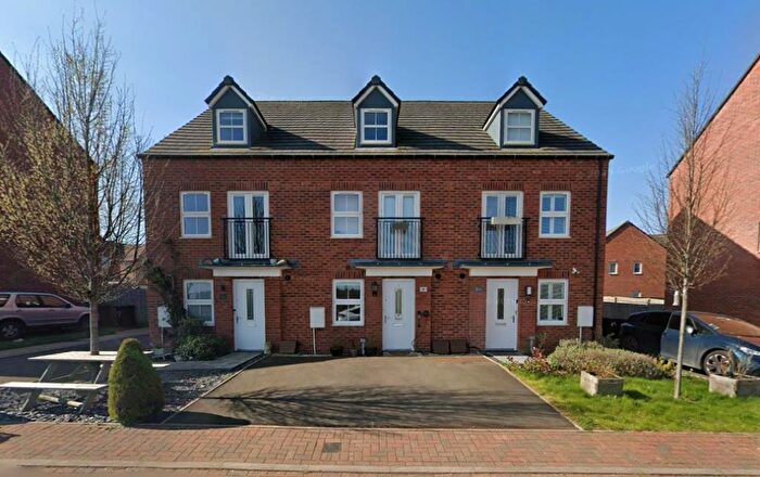 3 Bedroom Terraced House For Sale In Banbury, Oxfordshire, OX16