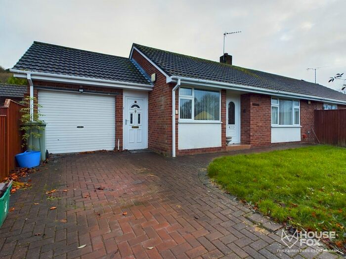 2 Bedroom Bungalow For Sale In East Ride, Brent Knoll, Highbridge, TA9