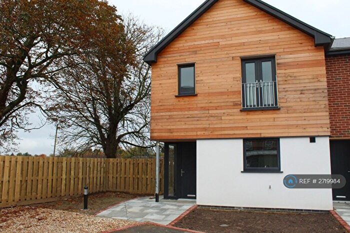 3 Bedroom Semi-Detached House To Rent In West Hill Court, Walcott, Lincoln, LN4