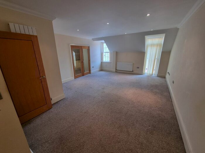 3 Bedroom Flat To Rent In Lever House, Greenmount Lane, Heaton, Bolton, BL1