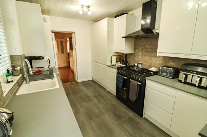 3 Bedroom Terraced House For Sale In Rectory Road, Little Thurrock, Grays, RM17