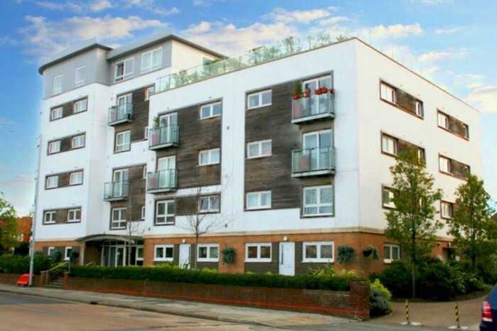 2 Bedroom Flat To Rent In Cherrydown East, Basildon, SS16