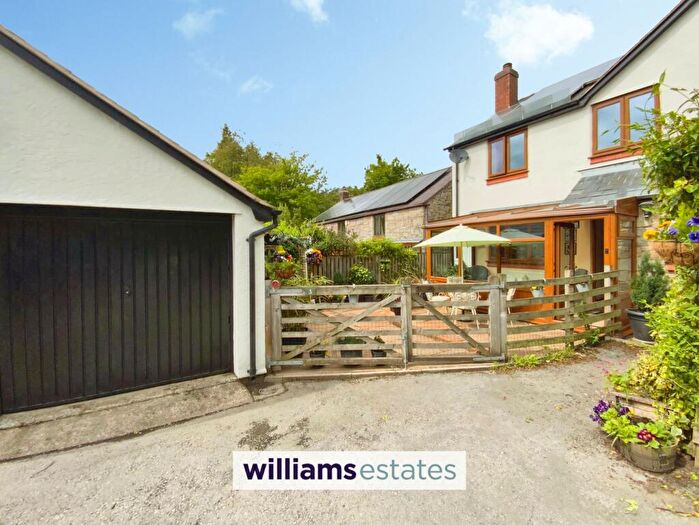 3 Bedroom Semi-Detached House For Sale In Cadole Road, Cadole, CH7