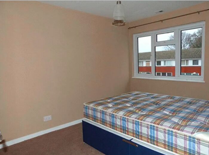 1 Bedroom Property To Rent In Kenton Close, RG12