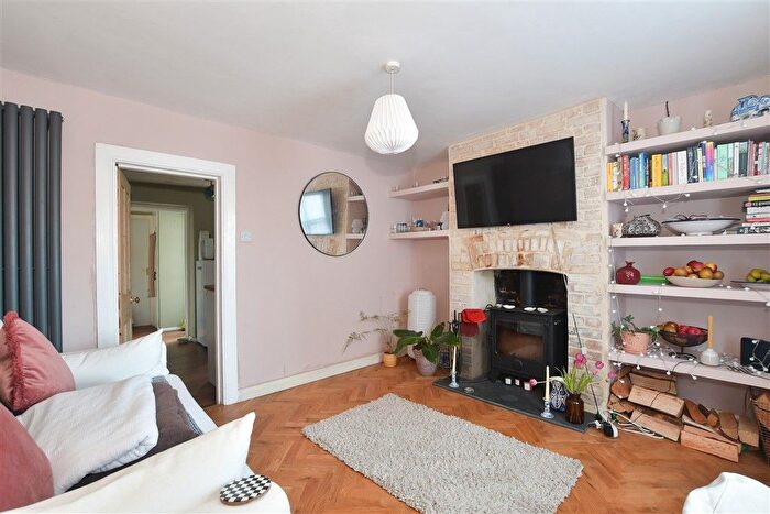 2 Bedroom Terraced House For Sale In New Road, Lewes, East Sussex, BN7