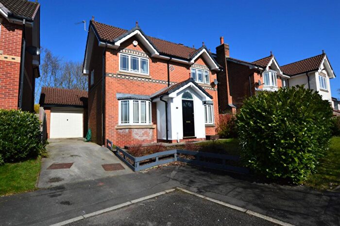 3 Bedroom Detached House To Rent In Amblethorn Drive, Bolton, BL1