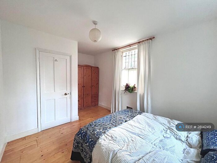 1 Bedroom Flat To Rent In Stamford Grove West, London, N16