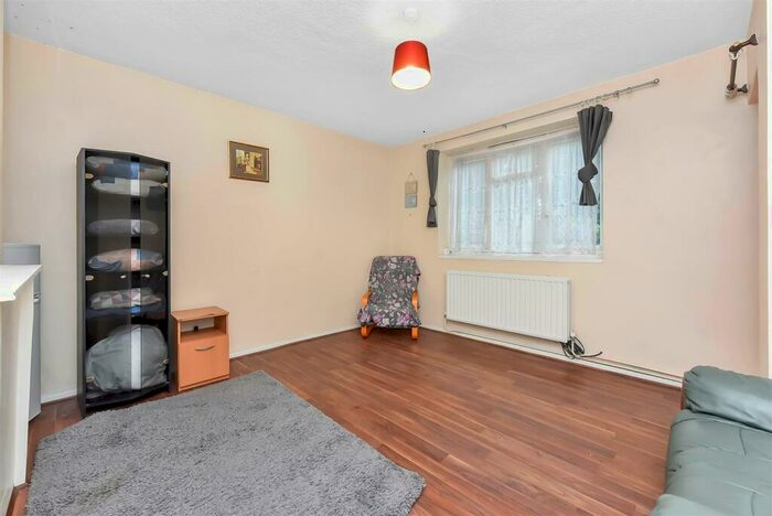 2 Bedroom Apartment To Rent In Neckinger Estate, SE16