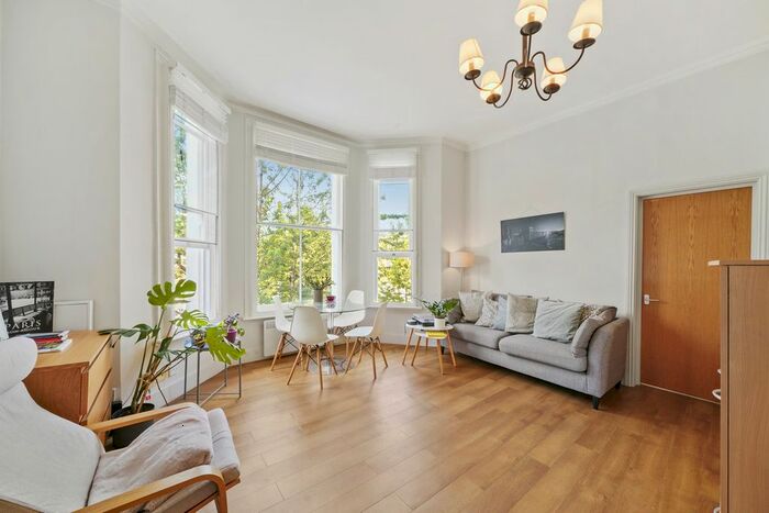 1 Bedroom Flat To Rent In Russell Road, London, W14