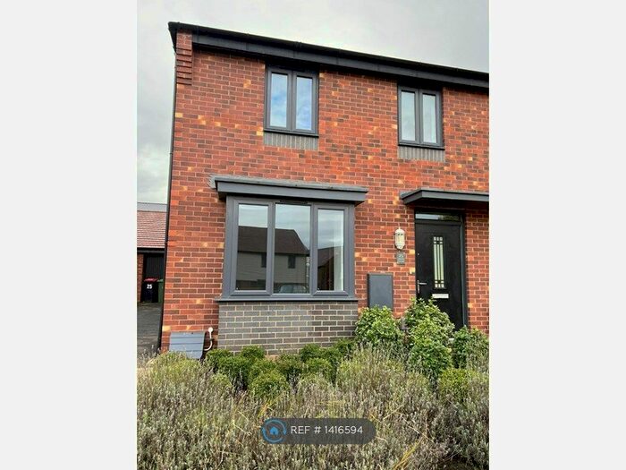 3 Bedroom Semi-Detached House To Rent In Linnel Grove, Telford, TF3