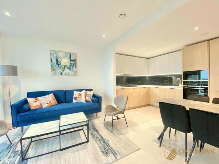 2 Bedroom Apartment To Rent In Bouchon Point, The Silk District, E1
