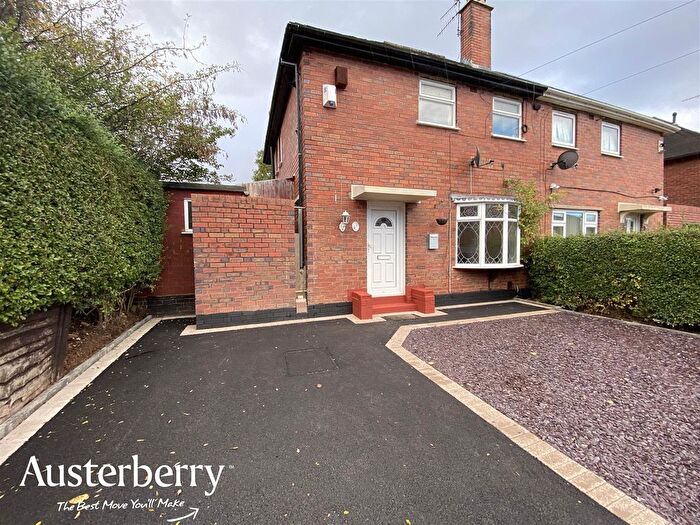 2 Bedroom Semi Detached House To Rent In Emsworth Road, Blurton, Stoke-On-Trent, ST3