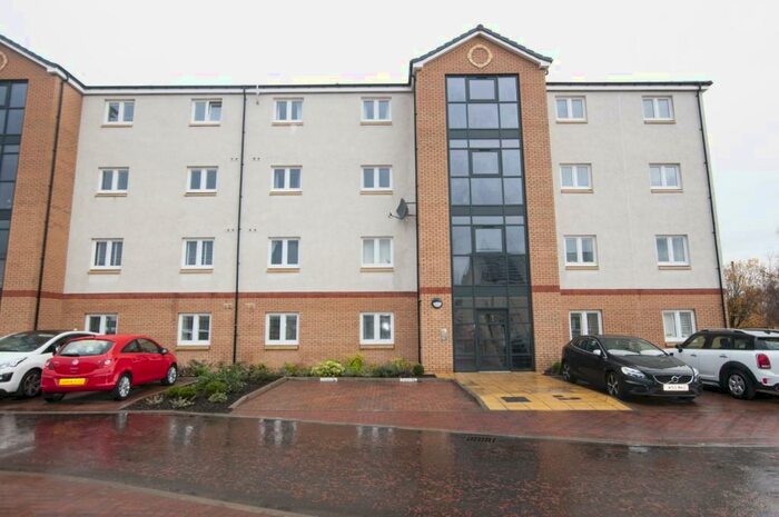 2 Bedroom Flat To Rent In Harbour Way, Alloa, FK10