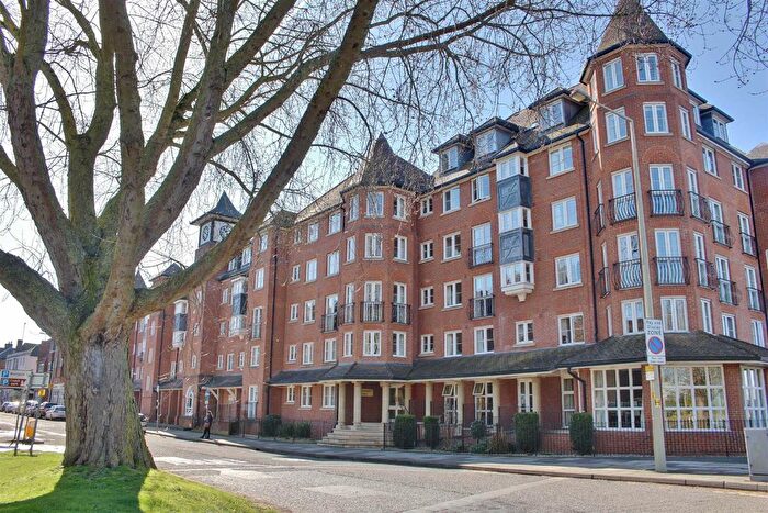 2 Bedroom Property For Sale In Castlemeads Court, Westgate Street, Gloucester, GL1