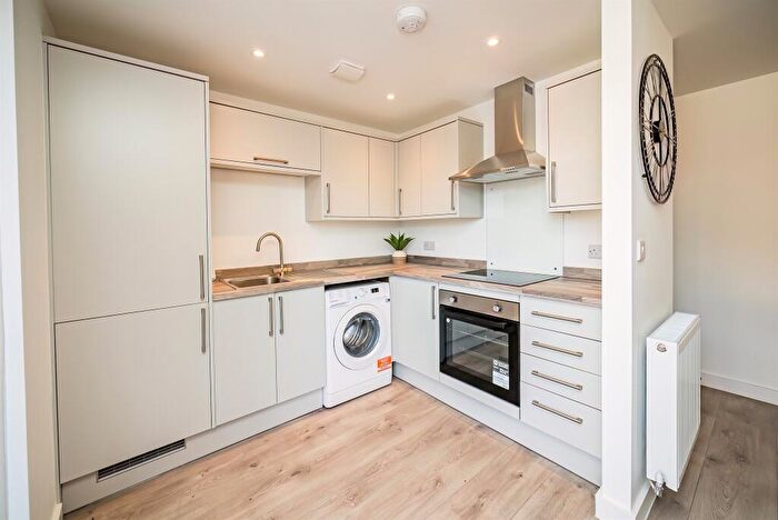 1 Bedroom Apartment For Sale In Thame Road, Haddenham, Aylesbury, HP17