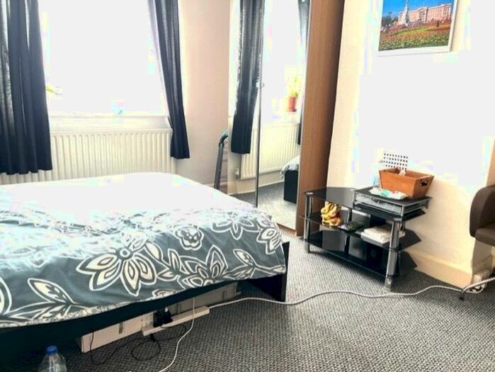 1 Bedroom Flat To Rent In Beechwood Mews, Winchester Road, London, N9