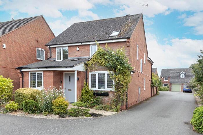 4 Bedroom Detached House For Sale In Cherry Tree Close, Husbands Bosworth, Lutterworth, LE17