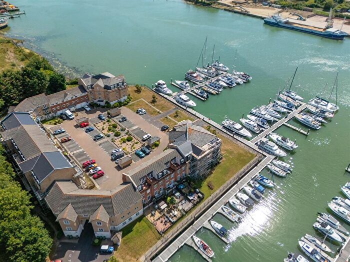3 Bedroom Apartment For Sale In Medina View, East Cowes, PO32