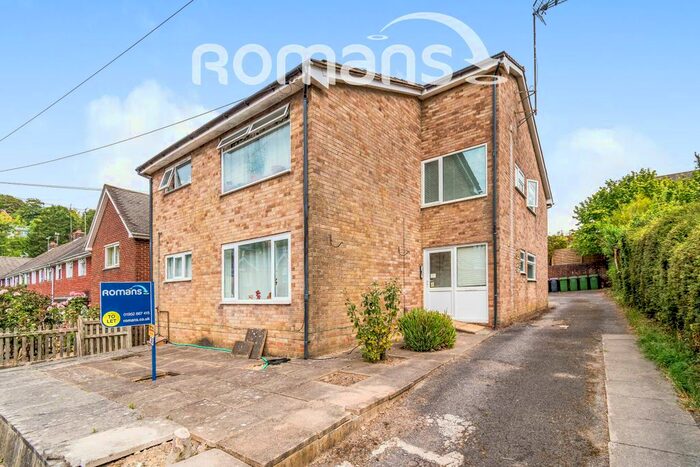 2 Bedroom Flat To Rent In St. Leonards Road, Winchester, SO23