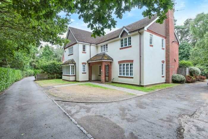 5 Bedroom Detached House To Rent In The Chatters Bunces Shaw Road, RG7
