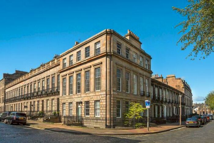 3 Bedroom Flat To Rent In Carlton Street, New Town, Edinburgh, EH4